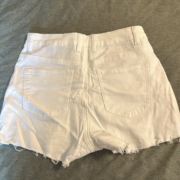 High Rise White Shorts - Picture 2 of 6